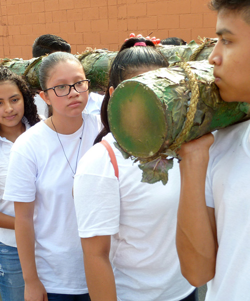 A Via Crucis of hope for El Salvador’s youth